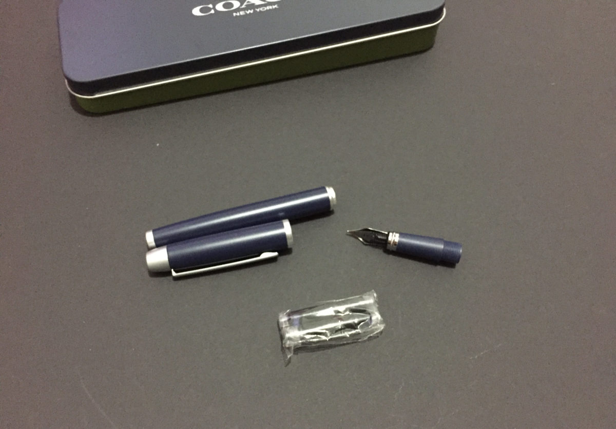 【開箱】Mono Max 2018/1月號,贈品:COACH 鋼筆+原子筆 圖片7