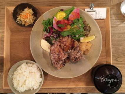 渡辺麻友 一角 炸雞 東京ミッドタウン日比谷 東京宝塚劇場